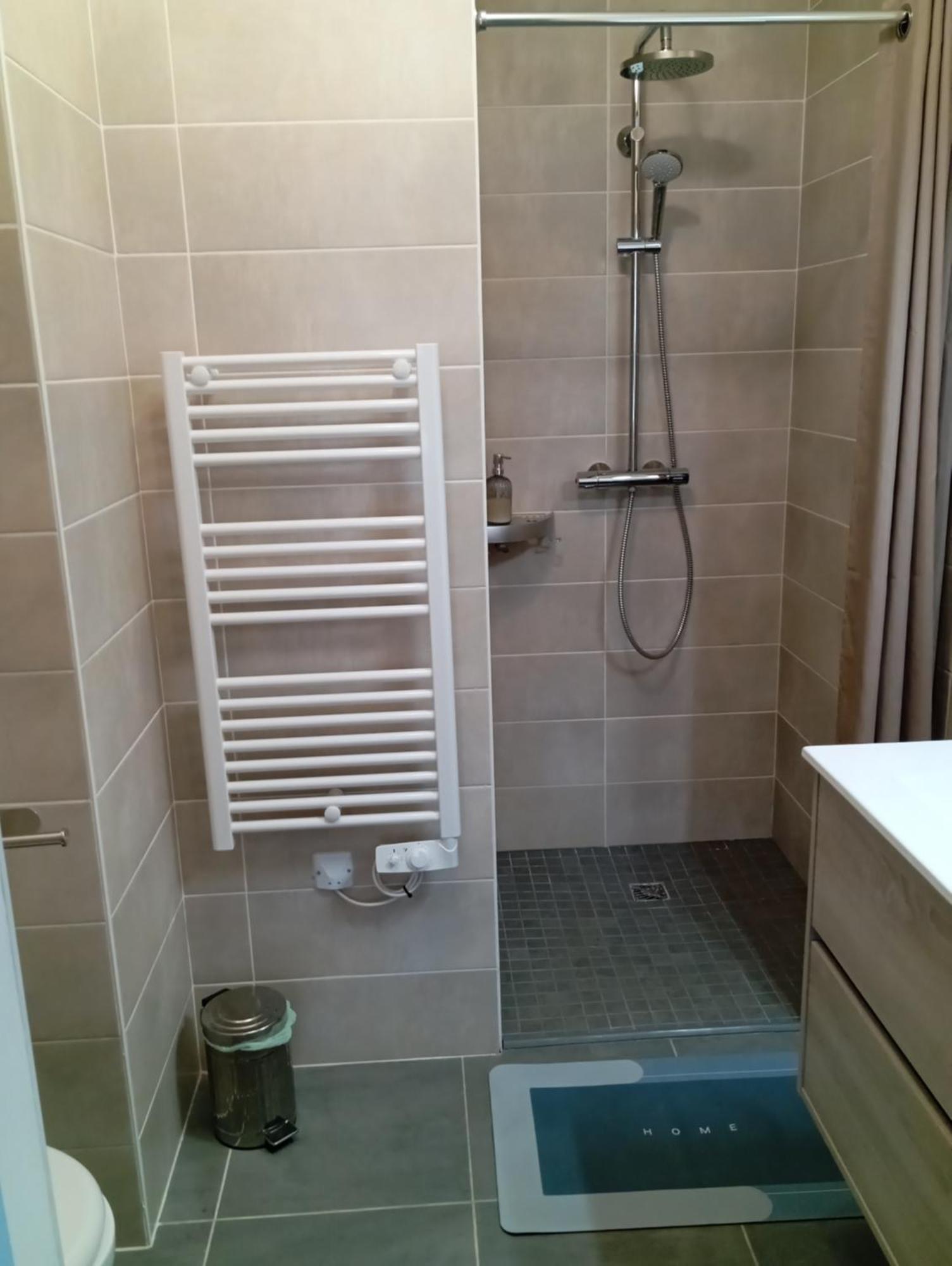 Bed and Breakfast Almendra34480 Magalas Exterior foto